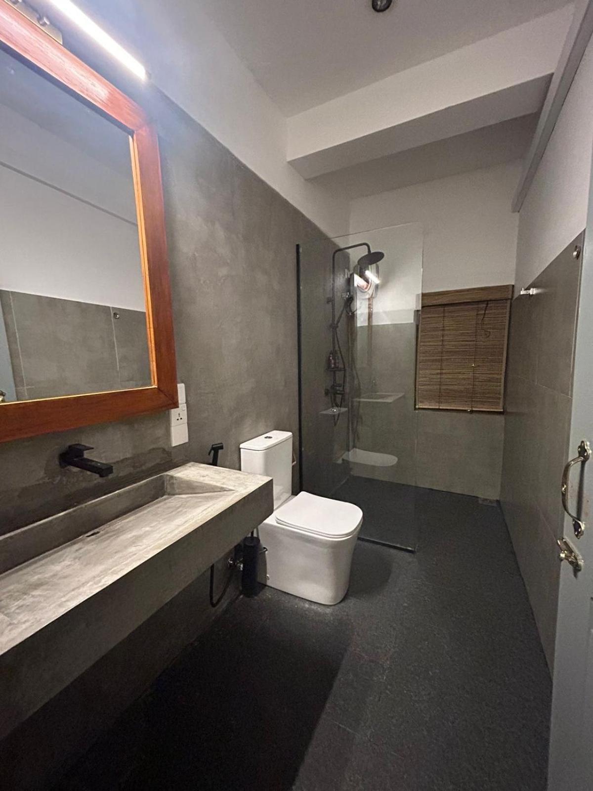 Gitano Surf Ahangama Beachfront Bagian luar foto